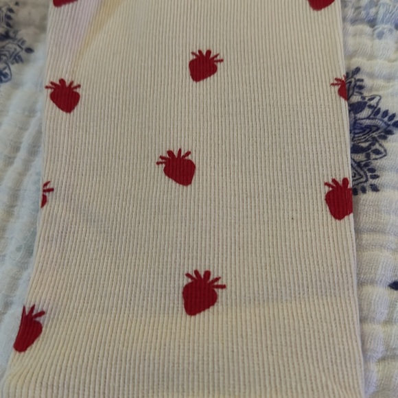 NWT Kate Quinn pants in off white cream colored with red strawberries 🍓 - Picture 2 of 4